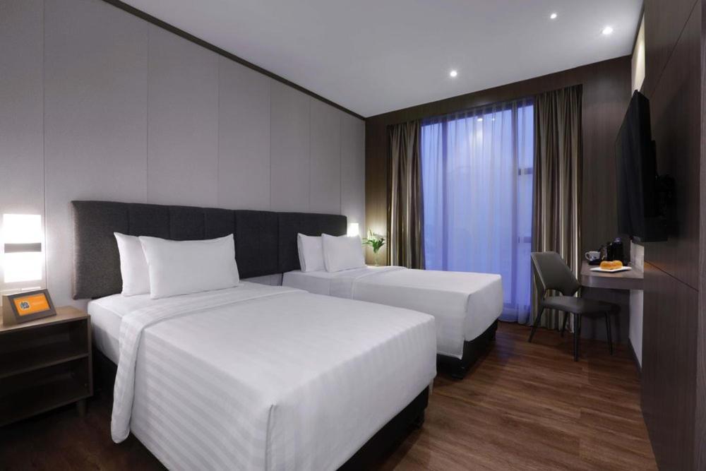 ホテル Harper Premier Nagoya Batam エクステリア 写真