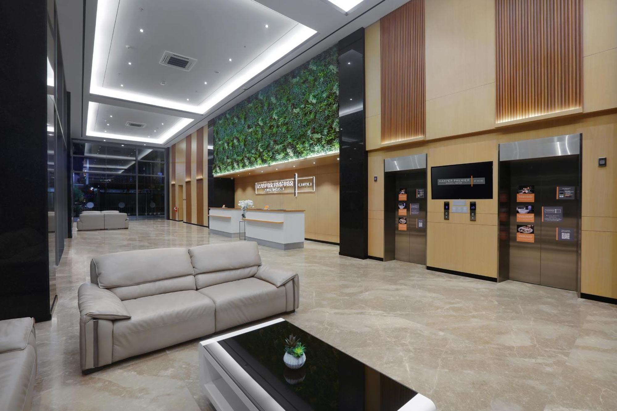 ホテル Harper Premier Nagoya Batam エクステリア 写真
