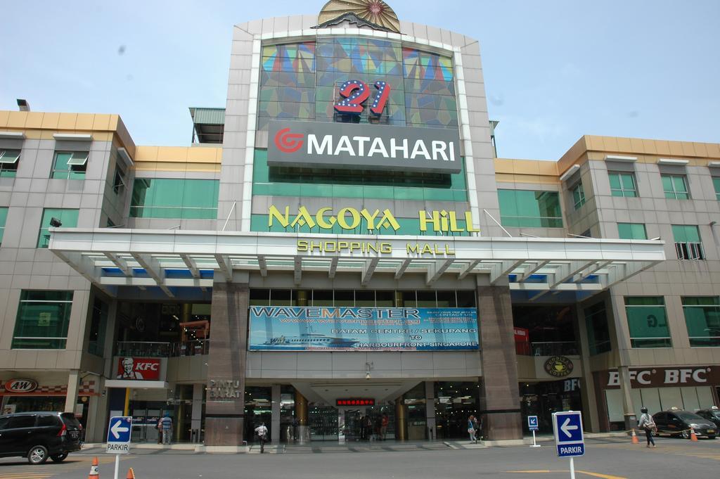 ホテル Harper Premier Nagoya Batam エクステリア 写真