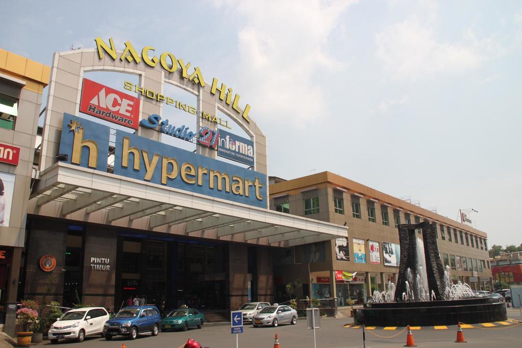 ホテル Harper Premier Nagoya Batam エクステリア 写真